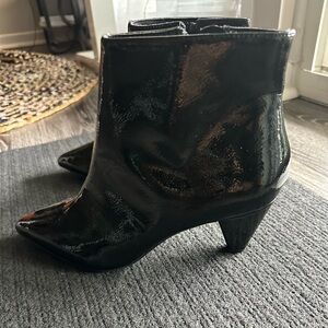 Forever 21 Black Patent Leather Ankle Boots- Size 7